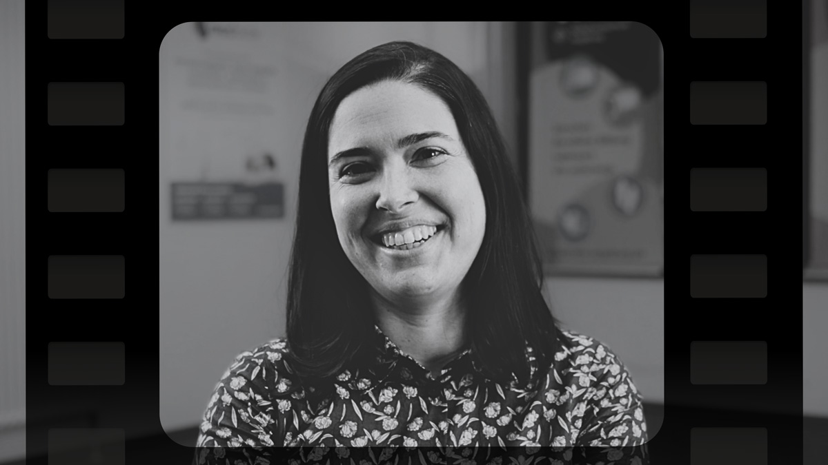 Porträt – Frau lächelt