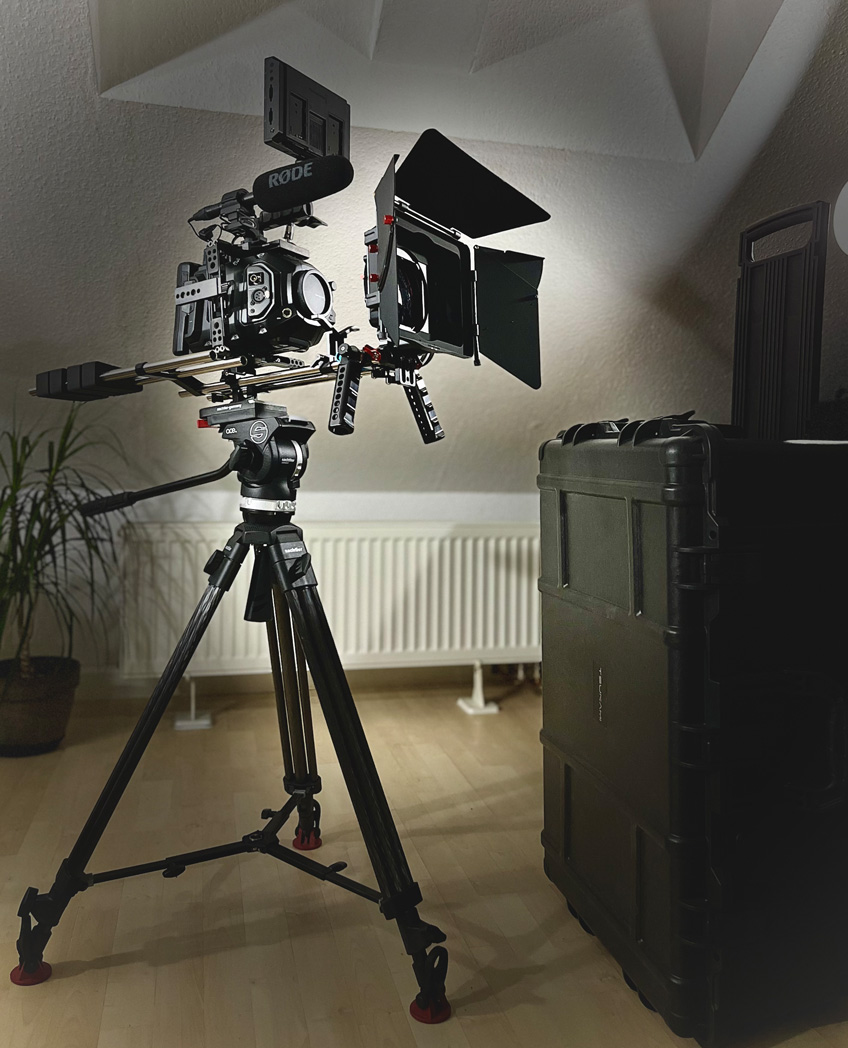 Blackmagic URSA Mini Pro – Gesamtaufbau auf Stativ