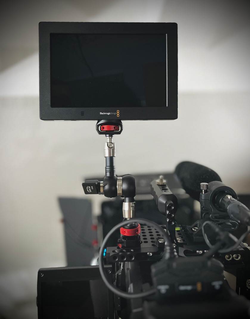 Blackmagic URSA Mini Pro – Blackmagic Design Monitor