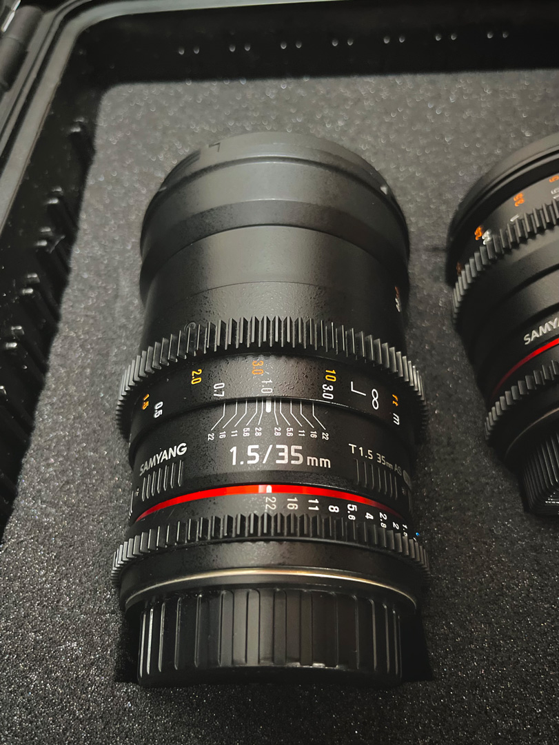 Objektivkoffer – Samyang 35mm T1.5 Detail
