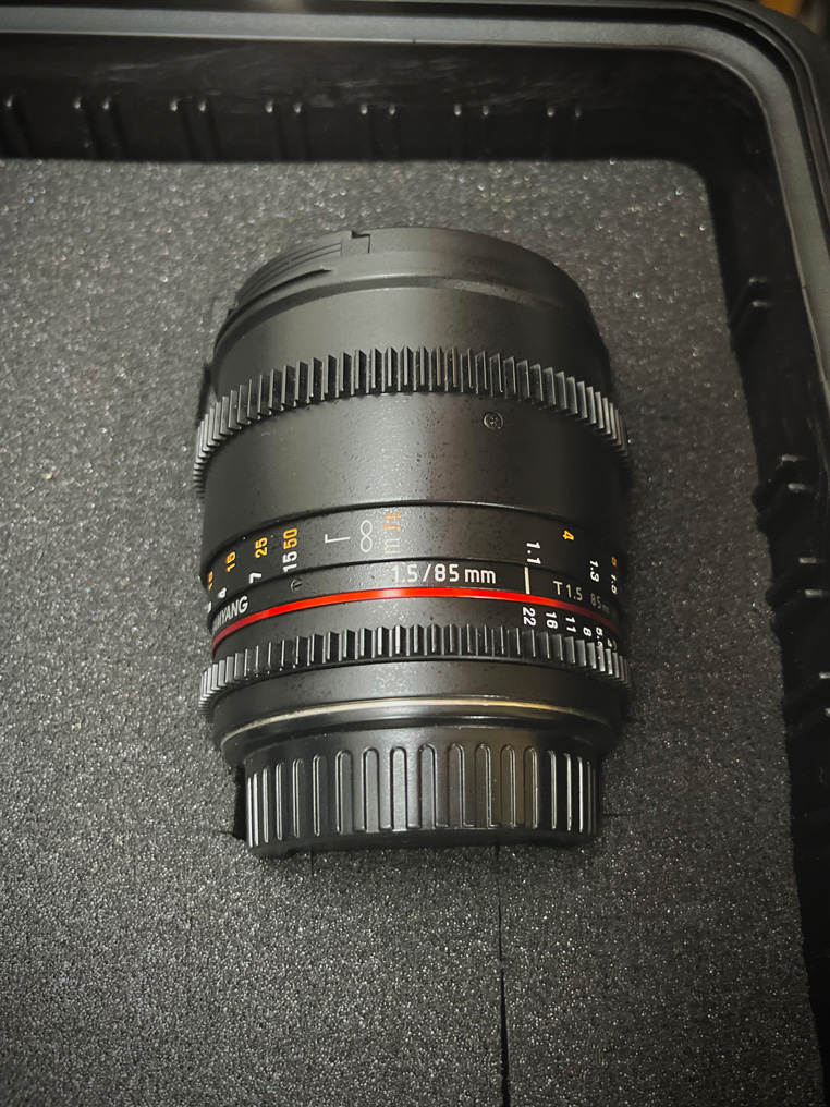 Objektivkoffer – Samyang 85mm T1.5 Detail